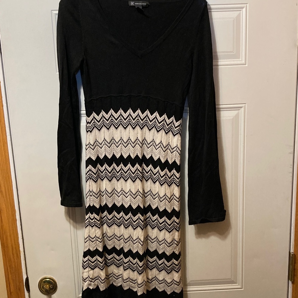 Black and White Chevron Knit Dress‎ M